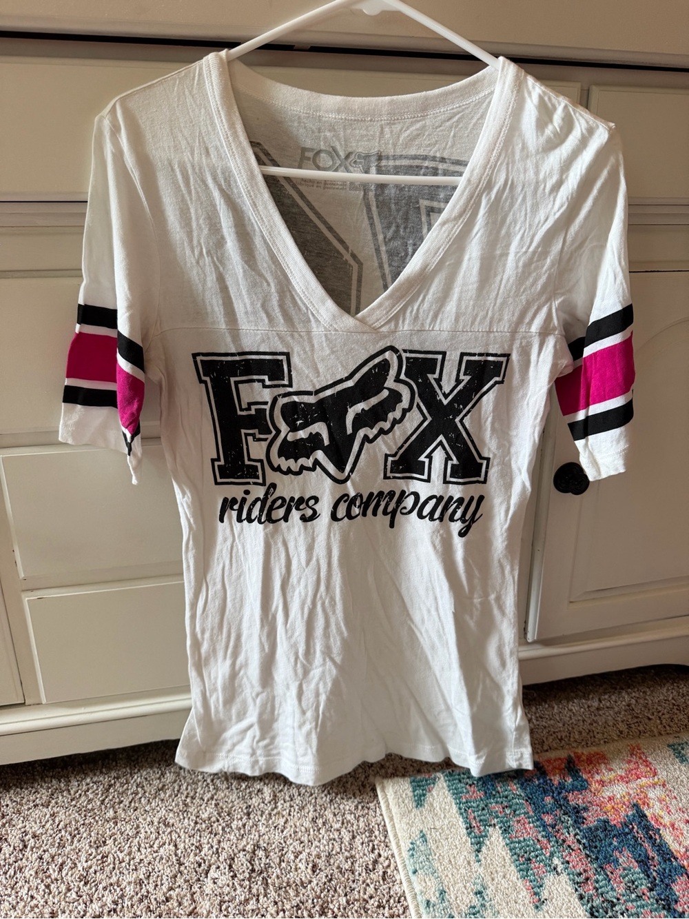 Fox White V-Neck Tee with Pink and Black Sleeve Stripes